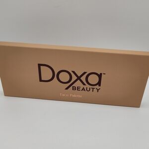 NIB Doxa Beauty Face Palette